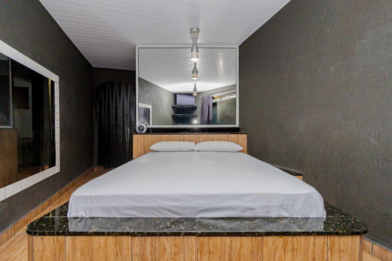 Drops Express Motel Curitiba Bagian luar foto